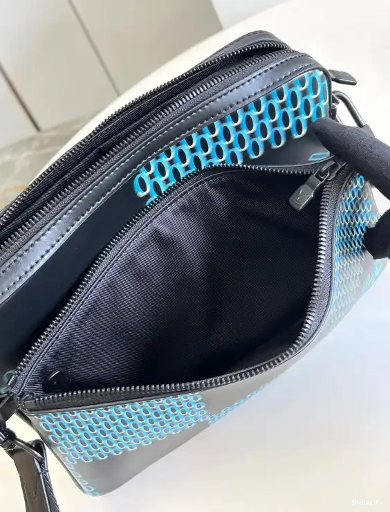 TRIO LOUIS MESSENGER VUITTON 0615